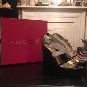 Shoedazzle Morgan Wedge Sandals